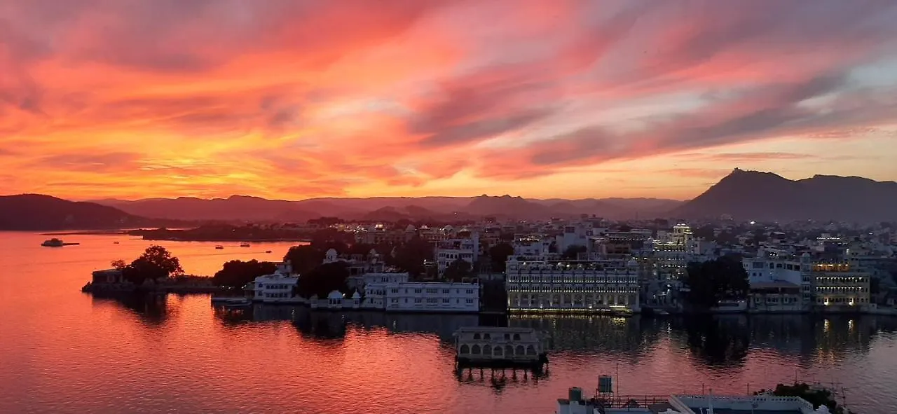 **  Peacock Guest House - Lake View Hotel In Udaipur Inde