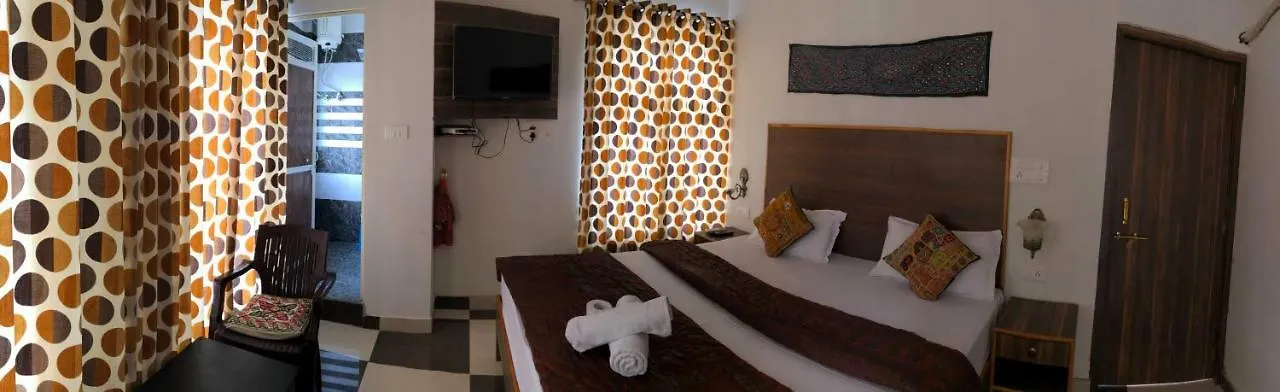 Peacock Guest House - Lake View Hotel In Udaipur 2*,