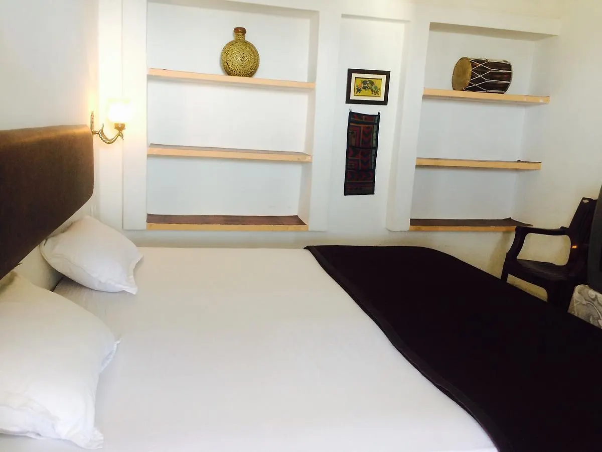 Peacock Guest House - Lake View Hotel In Udaipur